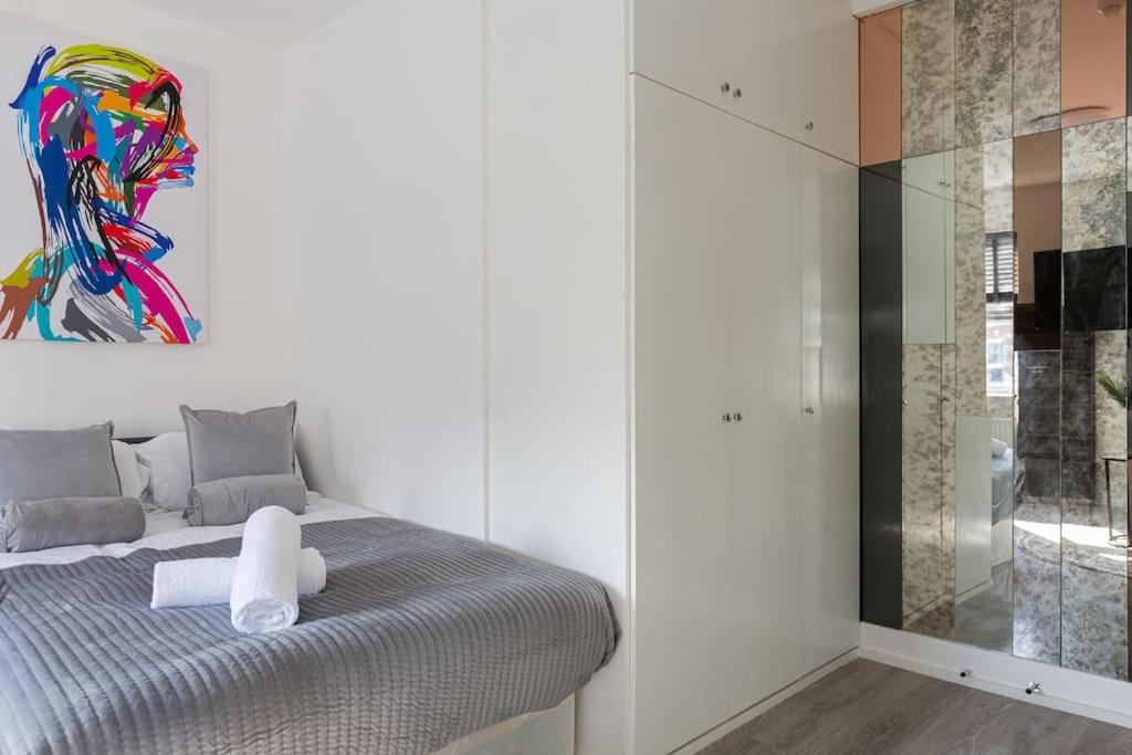 Studio Apt, 8 Min Walk From Tube 3 London Kültér fotó